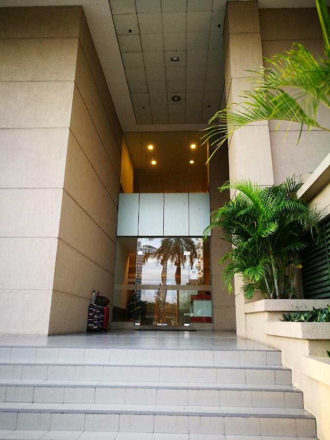 118 Island Plaza Suite City8 By Joal Tanjung Tokong Eksteriør bilde
